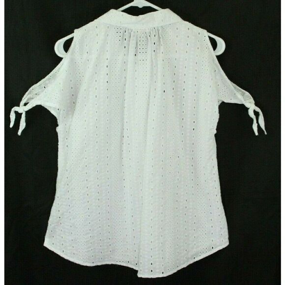 Dept 222 White Lace Top - Picture 2 of 8